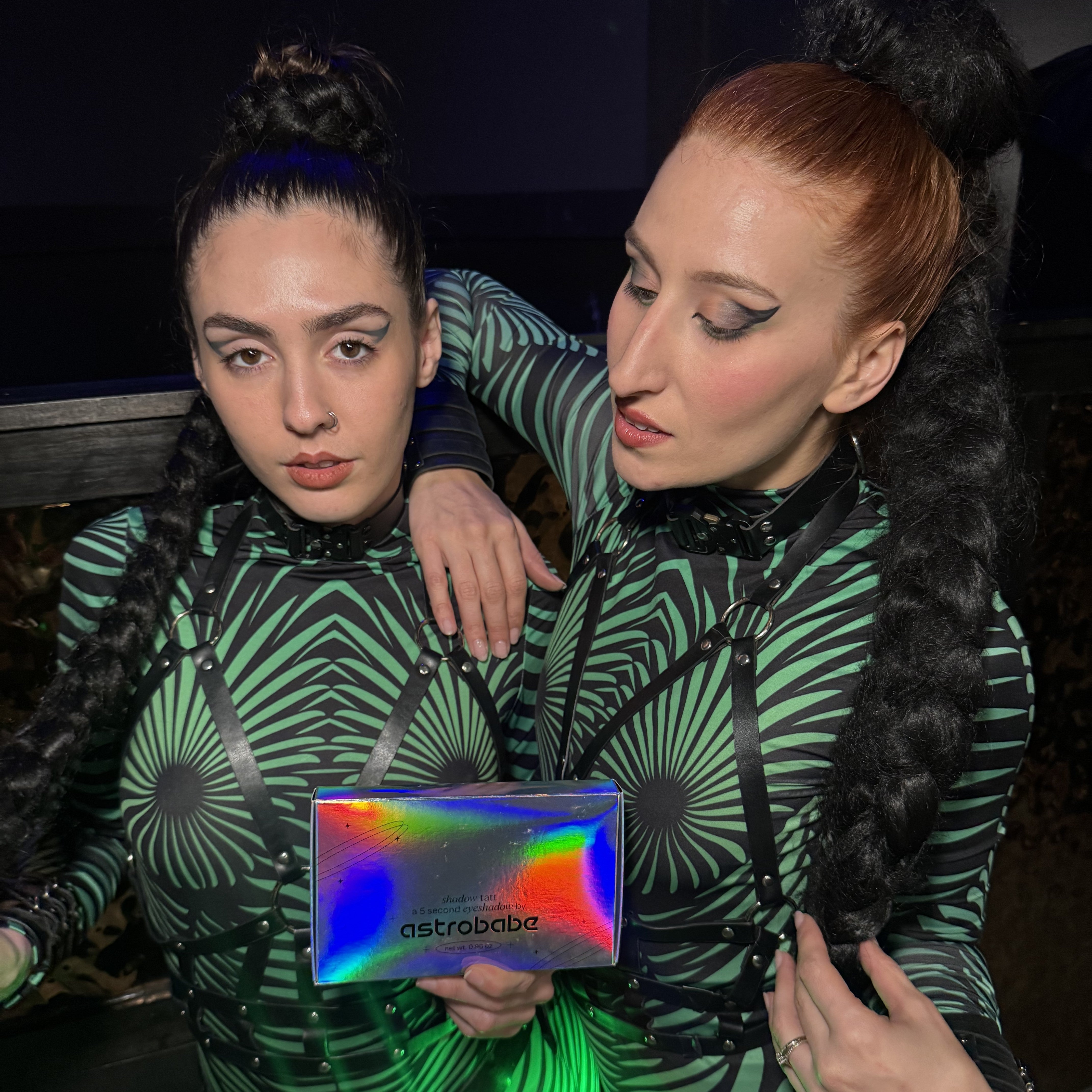 Press-On Eyeshadow vs Traditional Palettes: The Lazy Girl’s Glam Guide